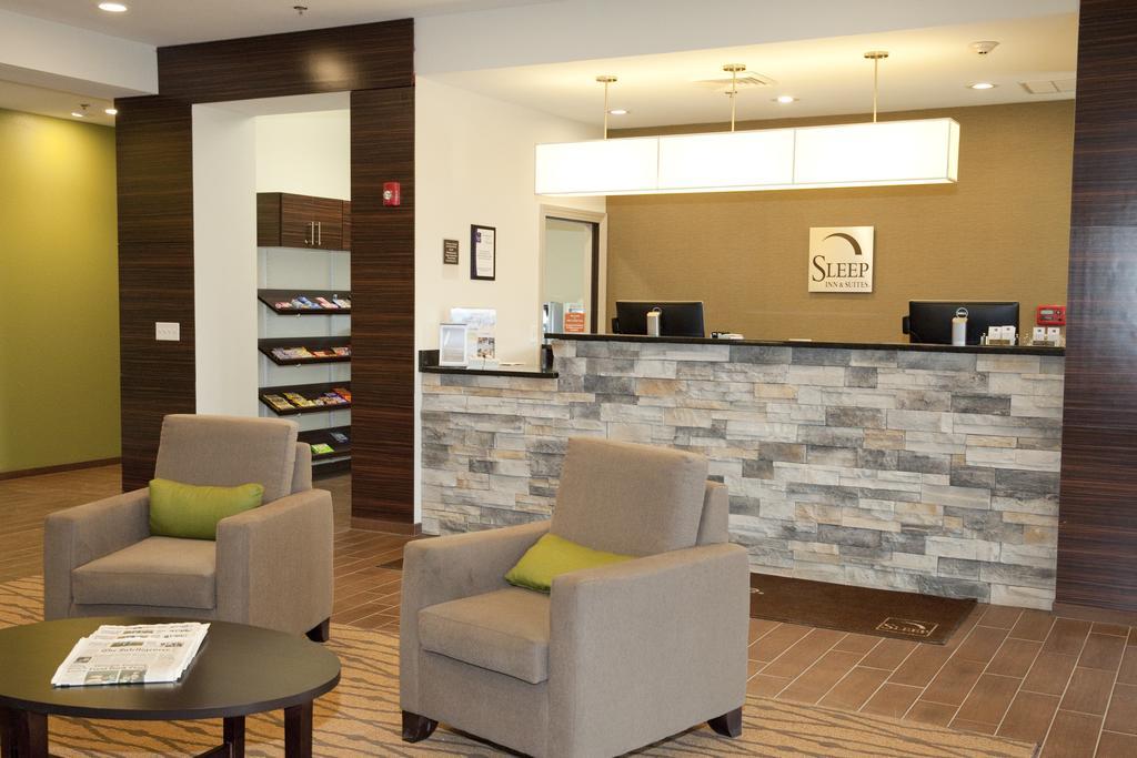 Sleep & - St. Clairsville Hotel